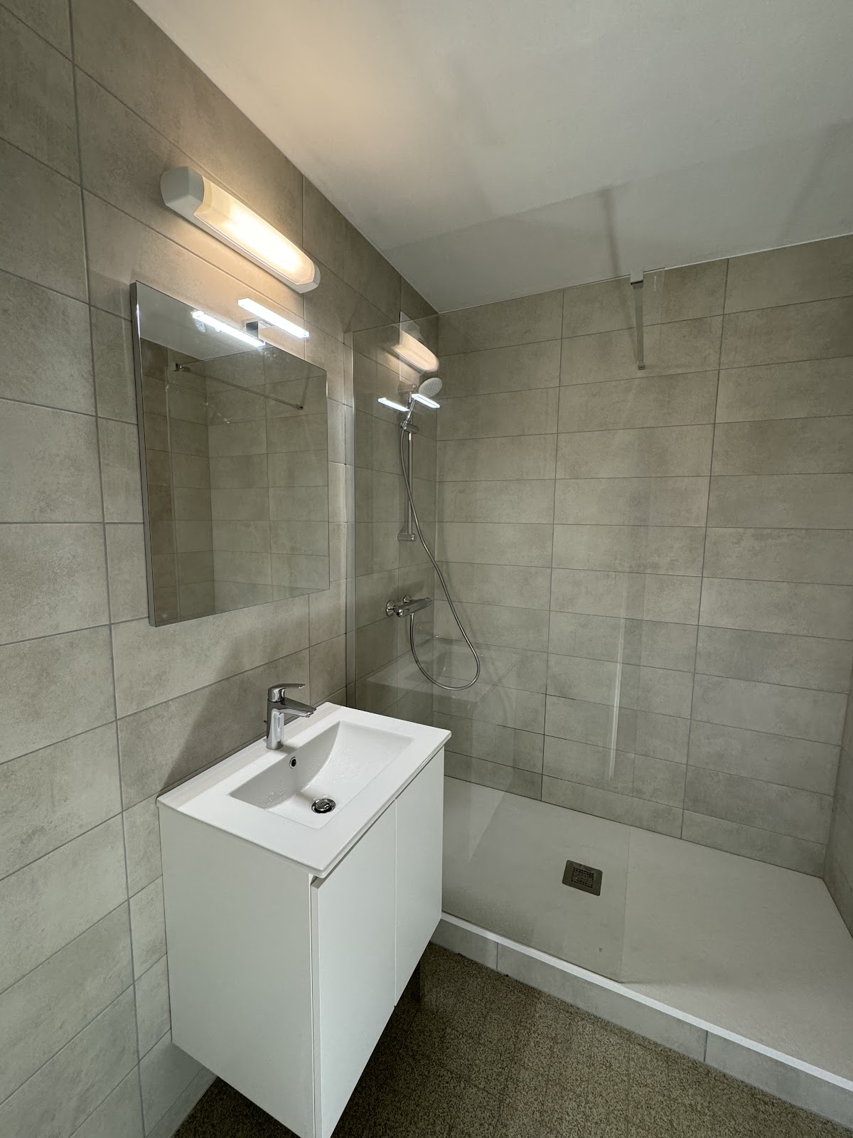 SARL QDDC - photo 3